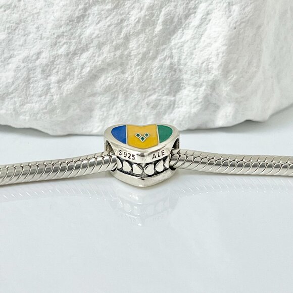 Pandora I love Saint Vincent and the Grenadines S925 Silver Heart Bead Charm - Picture 2 of 3